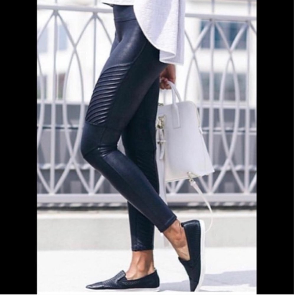SPANX Faux Leather Moto Legging Black L stretch casual vegan Large L